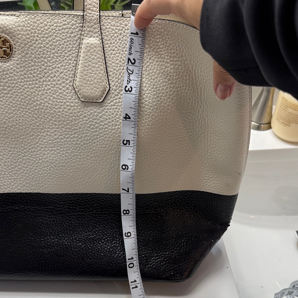 Tory Burch Black and White Tote Bag - Picture 14 of 14